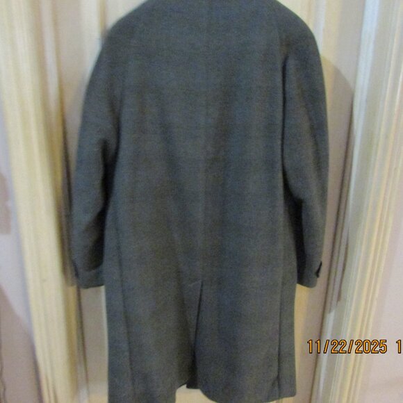 English Gentleman's heavy overcoat by Velcuna - Picture 3 of 6